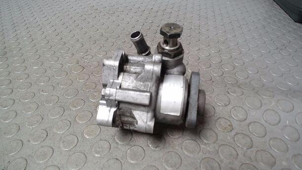 Foto: PUMPE SERVOLENKUNG/ SERVOPUMPE eines VW Passat Variant 1.9 TDI Style