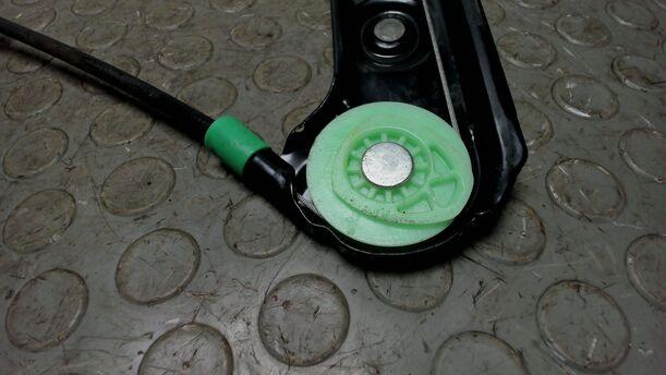 Foto: FENSTERHEBER VORNE RECHTS ELEKTRISCH eines BMW 316i Style