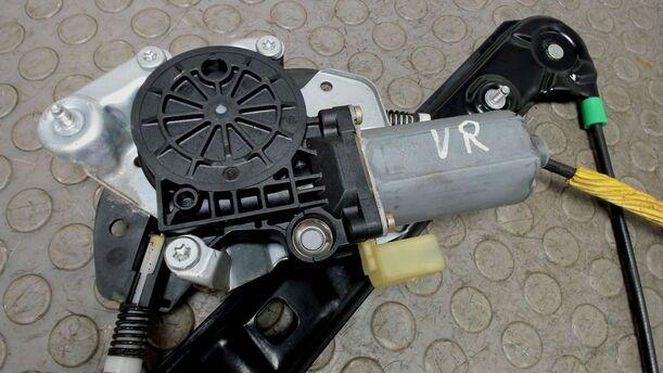 Foto: FENSTERHEBER VORNE RECHTS ELEKTRISCH eines BMW 316i Style