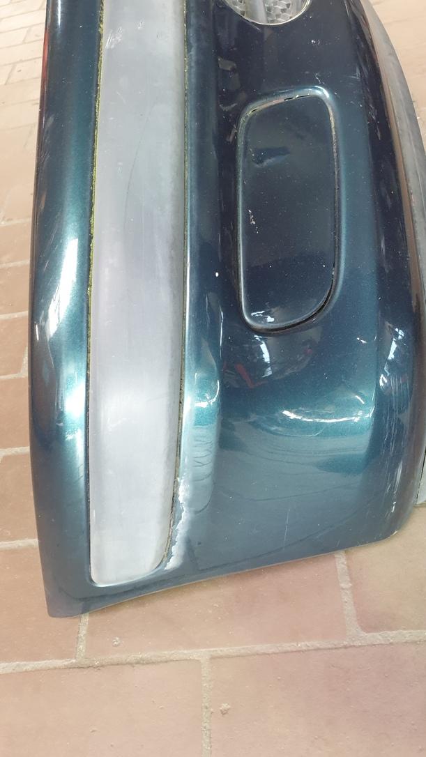 Foto: STOSSFÄNGER / STOSSSTANGE  VORN eines Peugeot 106 Style