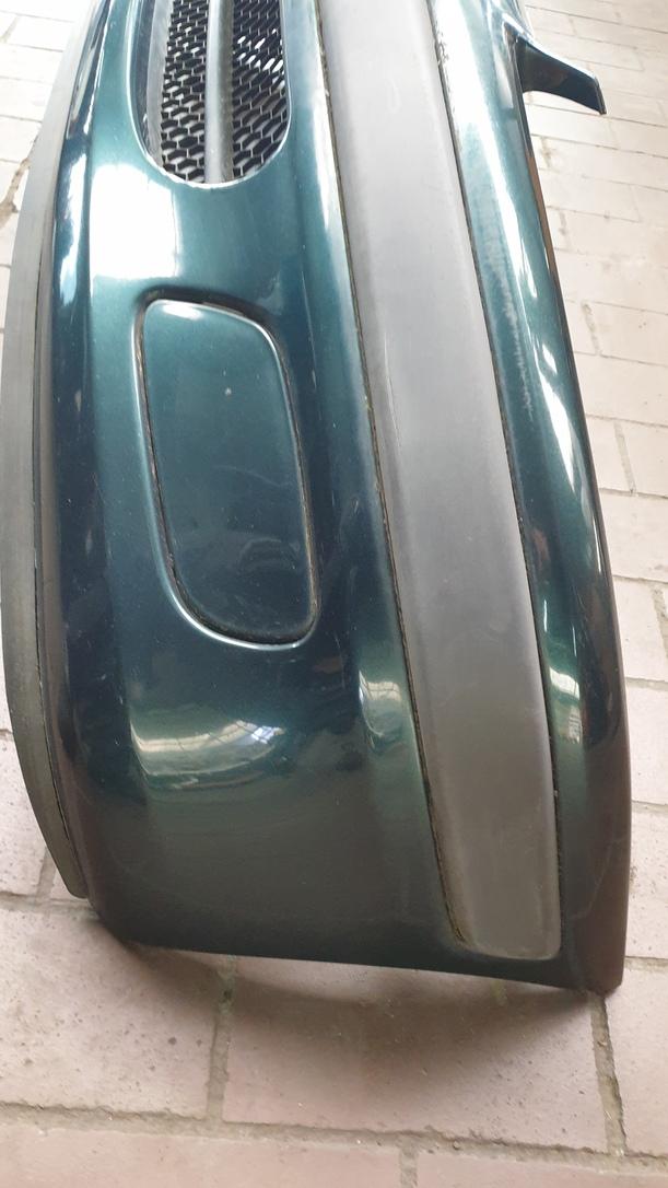 Foto: STOSSFÄNGER / STOSSSTANGE  VORN eines Peugeot 106 Style