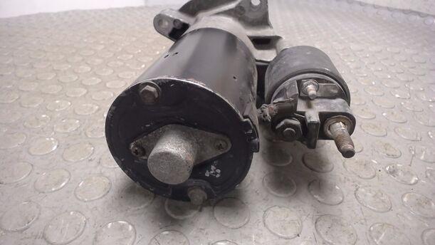 Foto: ANLASSER BOSCH eines Peugeot 106 Style