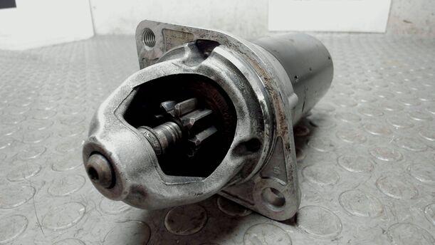 Foto: ANLASSER / STARTER eines BMW 316i Style