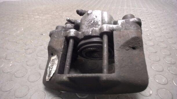 Foto: BREMSSATTEL VORNE LINKS eines Peugeot 106 Style