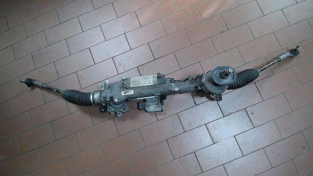 Foto: LENKGETRIEBE ELEKTRISCH eines VW Golf 1.9 TDI Style
