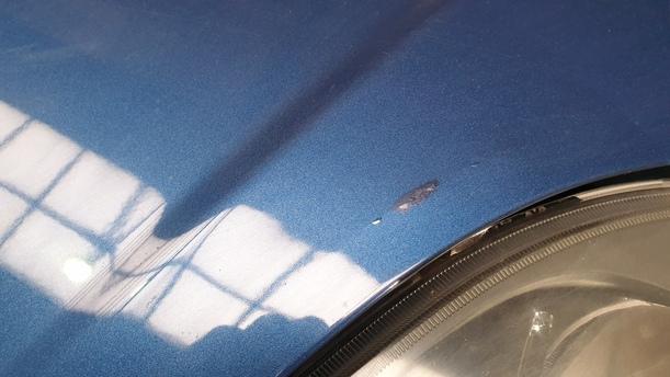 Foto: MOTORHAUBE eines Ford Fiesta 1.4 Style