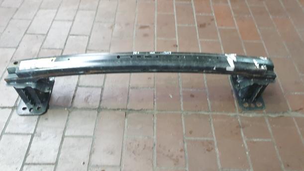 Foto: VERSTÄRKUNG VORNE eines Ford Fiesta 1.4 Style