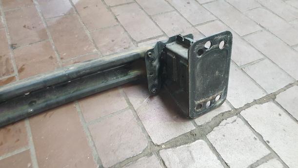 Foto: VERSTÄRKUNG VORNE eines Ford Fiesta 1.4 Style