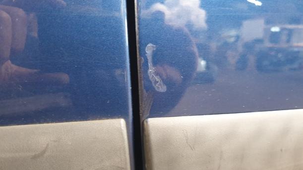 Foto: TÜR VORNE RECHTS ( 2/3 TÜRER ) eines Ford Fiesta 1.4 Style