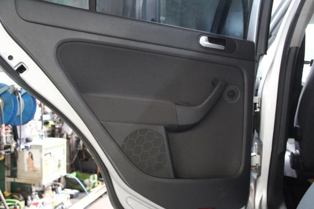 Foto: TÜR HINTEN LINKS ( GOLF PLUS ) eines VW Golf Plus 1.6 FSI Style
