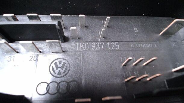 Foto: SICHERUNGSKASTEN ZENTRALELEKTRIK eines VW Golf Plus 1.6 FSI Style