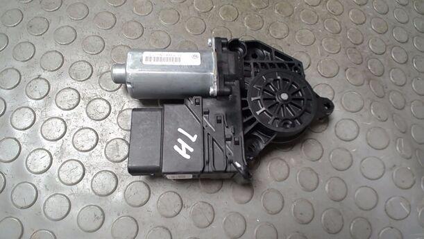 Foto: FENSTERHEBERMOTOR HINTEN LINKS eines VW Golf Plus 1.6 FSI Style