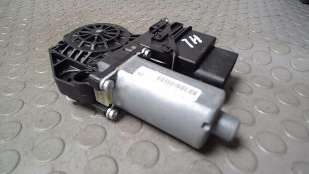 Foto: FENSTERHEBERMOTOR HINTEN LINKS eines VW Golf Plus 1.6 FSI Style