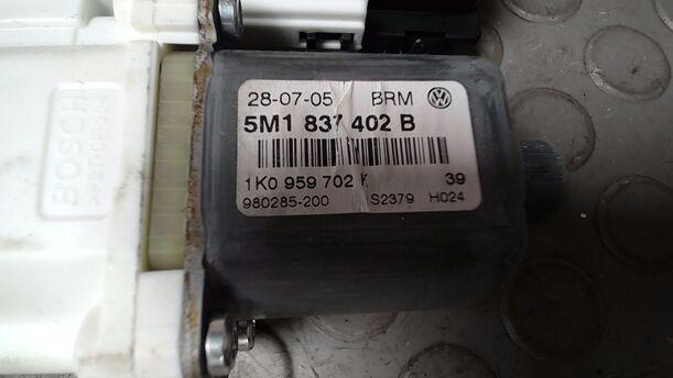 Foto: FENSTERHEBERMOTOR VORN RECHTS eines VW Golf Plus 1.6 FSI Style