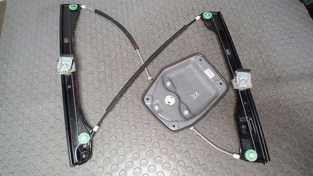 Foto: FENSTERHEBER ELEKTRISCH VORN RECHTS ( GOLF PLUS ) eines VW Golf Plus 1.6 FSI Style