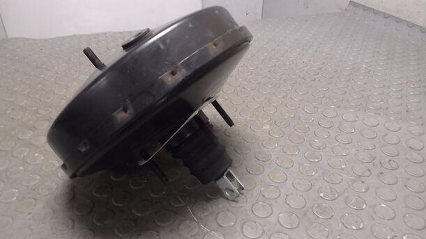 Foto: BREMSKRAFTVERSTÄRKER eines Ford Fiesta 1.4 Style