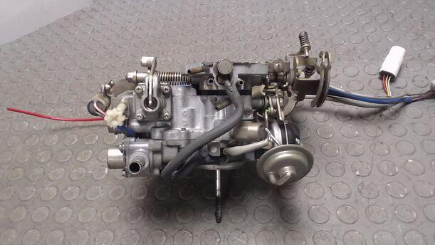 Foto: VERGASER eines Mazda 121 L