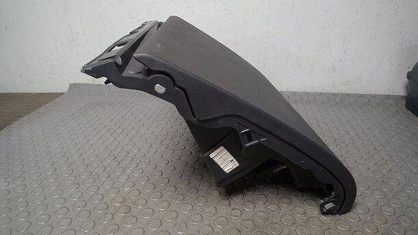 Foto: HANDSCHUHFACH eines VW Golf Plus 1.6 FSI L