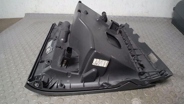 Foto: HANDSCHUHFACH eines VW Golf Plus 1.6 FSI L