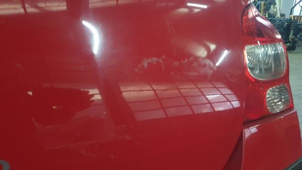 Foto: HECKKLAPPE/ HECKDECKEL eines Renault Twingo 1.2 L