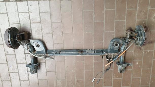 Foto: HINTERACHSE eines Renault Twingo 1.2 L