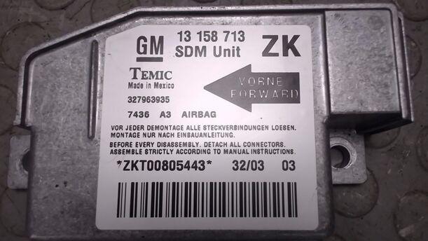 Foto: STEUERGERÄT AIRBAG eines Opel Meriva 1.6 L
