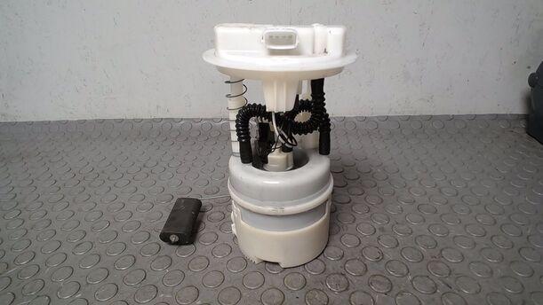 Foto: KRAFTSTOFFPUMPE eines Renault Twingo 1.2 L
