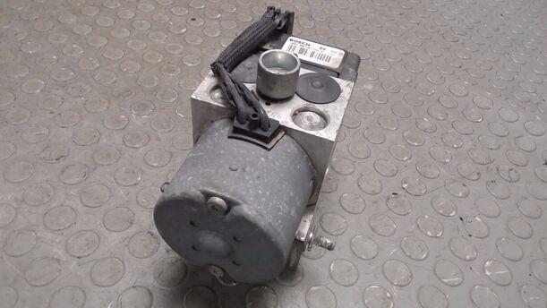 Foto: HAUPTBREMSAGGREGAT ABS eines Opel Meriva 1.6 L