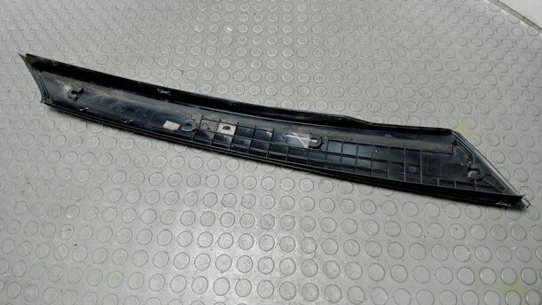 Foto: BLENDE / ABDECKUNG A SÄULE RECHTS eines Skoda Fabia 1.2 HTP Combi L