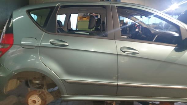 Foto: TÜR HINTEN RECHTS eines Mercedes-Benz A 200 CDI L