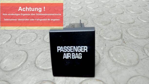 Foto: SCHALTER / ANZEIGE BEIFAHRERAIRBAG eines Skoda Fabia 1.2 HTP Combi L