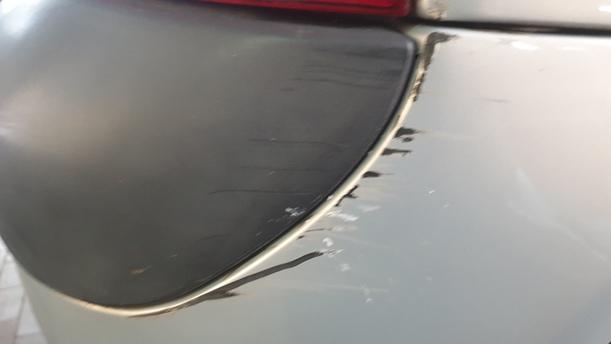 Foto: STOSSFÄNGER / STOSSSTANGE HINTEN eines Renault Clio 1.4 16V L