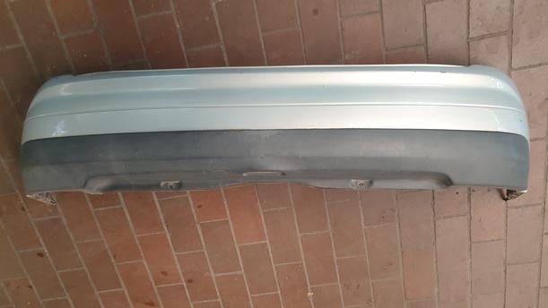 Foto: STOSSFÄNGER / STOSSSTANGE HINTEN eines Renault Clio 1.4 16V L
