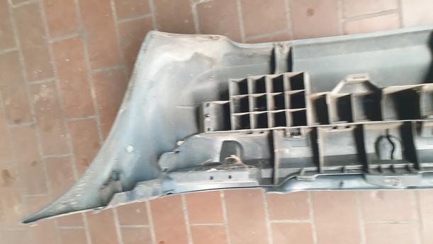 Foto: STOSSFÄNGER / STOSSSTANGE HINTEN eines Renault Clio 1.4 16V L