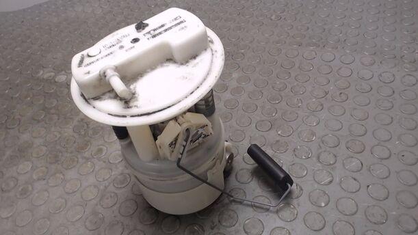Foto: KRAFTSTOFFPUMPE eines Renault Clio 1.4 16V L