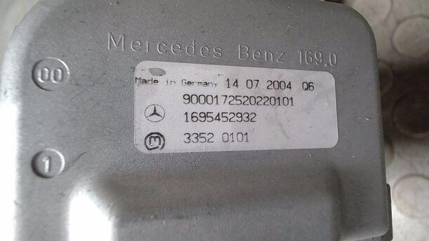 Foto: LENKSPINDEL eines Mercedes-Benz A 200 CDI L