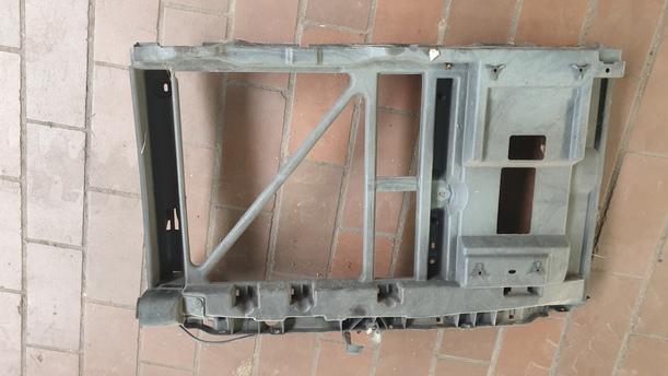 Foto: FRONTBLECH / SCHLOSSTRÄGER eines Citroen C3 Pluriel 1.4 L
