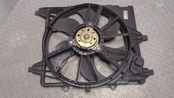 Foto: ELEKTROLÜFTER eines Renault Clio 1.4 16V L