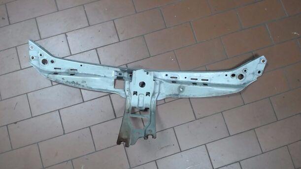 Foto: SCHLOSSTRÄGER OBEN eines Renault Clio 1.4 16V L