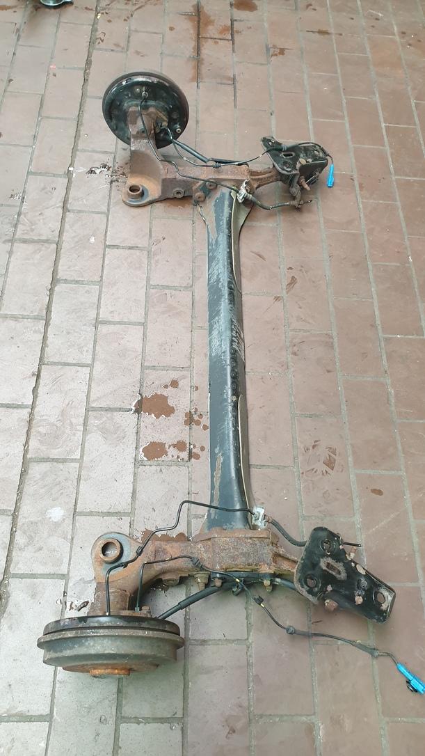 Foto: HINTERACHSE eines Citroen C3 Pluriel 1.4 L