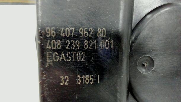 Foto: DROSSELKLAPPENSTUTZEN eines Citroen C3 Pluriel 1.4 L