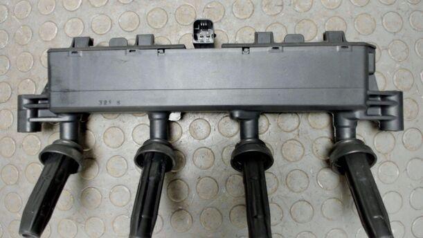 Foto: ZÜNDSPULE eines Citroen C3 Pluriel 1.4 L