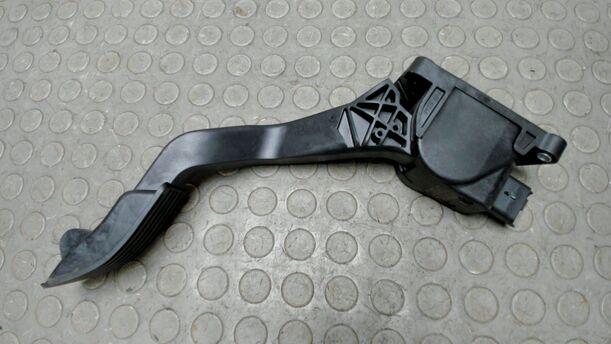 Foto: GASPEDAL ( BENZING / SCHALTGETRIEBE ) eines Citroen C3 Pluriel 1.4 L