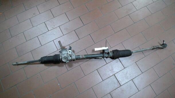 Foto: LENKUNG eines Renault Clio 1.4 16V L