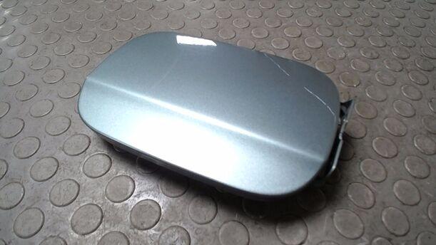 Foto: TANKKLAPPE/ TANKDECKEL eines Mercedes-Benz A 200 CDI L