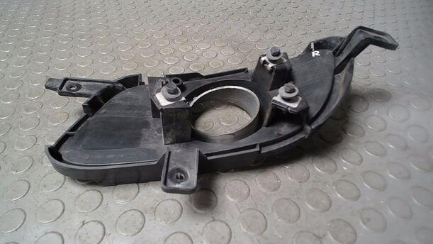 Foto: BLENDE NEBELSCHEINWERFER RECHTS eines Mercedes-Benz A 200 CDI L