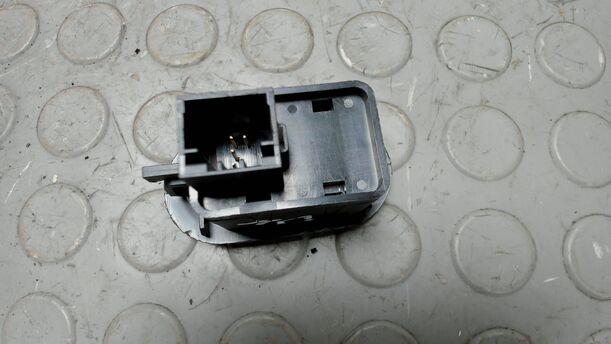 Foto: FENSTERHEBERSCHALTER eines Citroen C3 Pluriel 1.4 L
