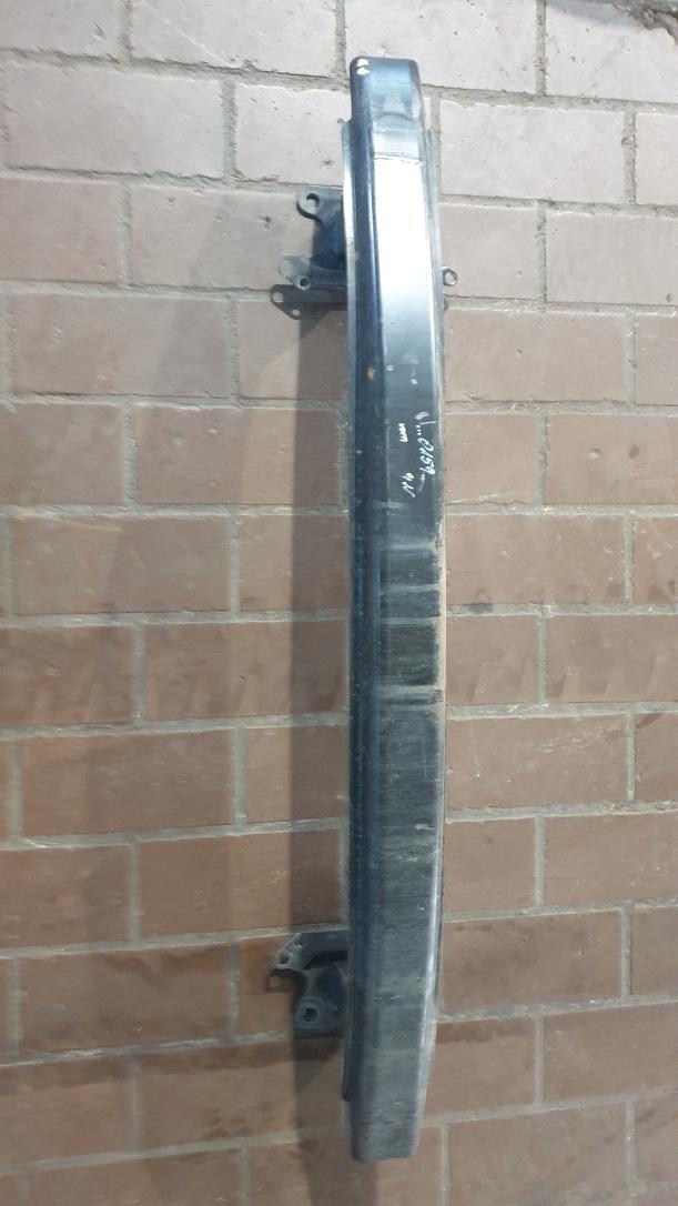 Foto: VERSTÄRKUNG VORNE eines VW Polo 1.4 TDI L