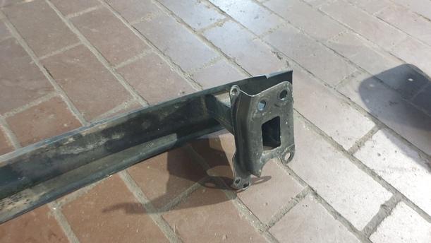 Foto: VERSTÄRKUNG VORNE eines VW Polo 1.4 TDI L