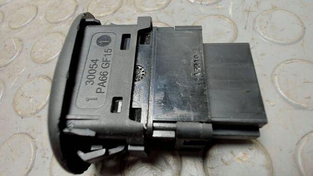 Foto: FENSTERHEBERSCHALTER eines Citroen C3 Pluriel 1.4 L